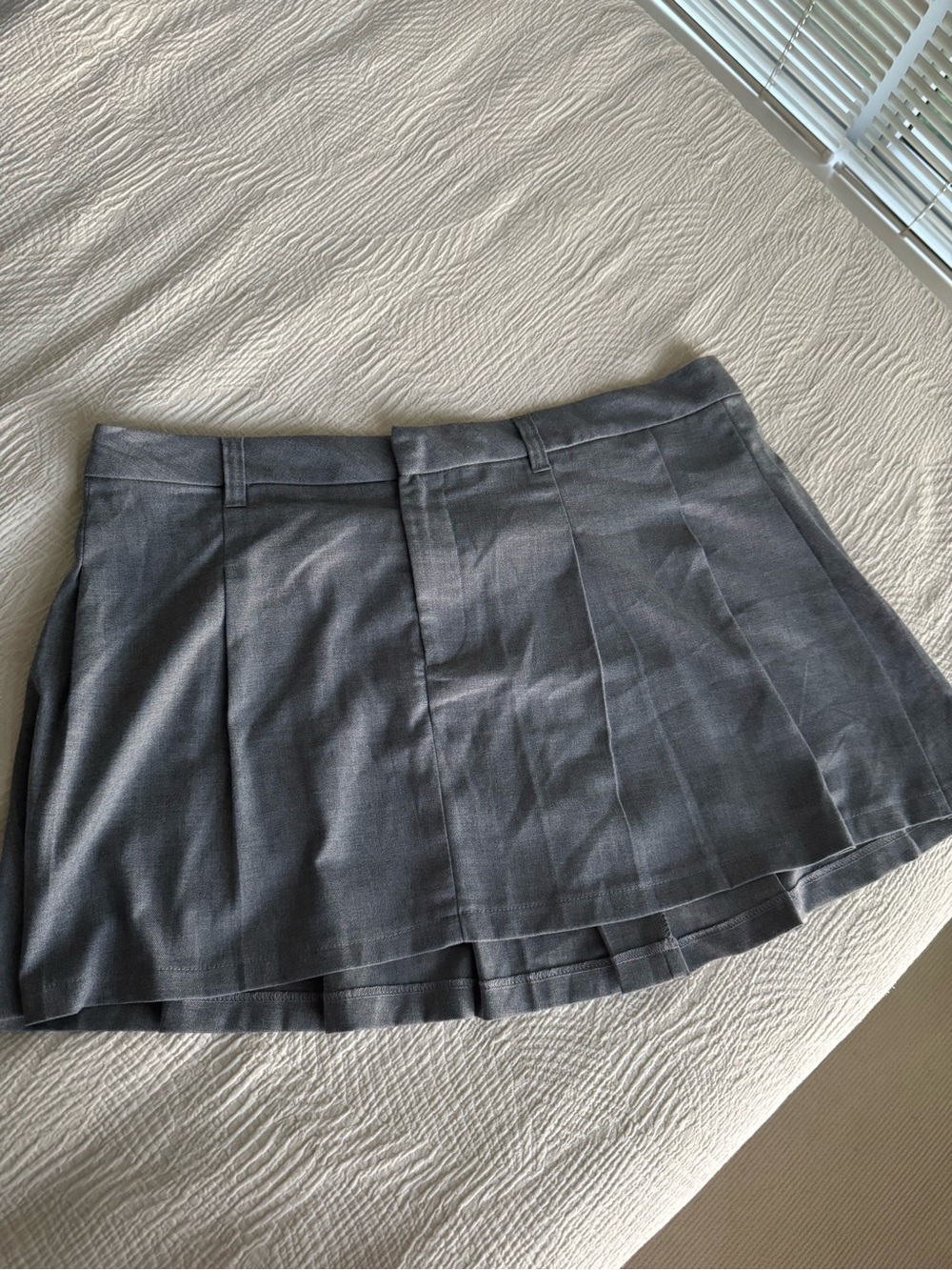 H&M Divided Gray Pleated Mini Skirt